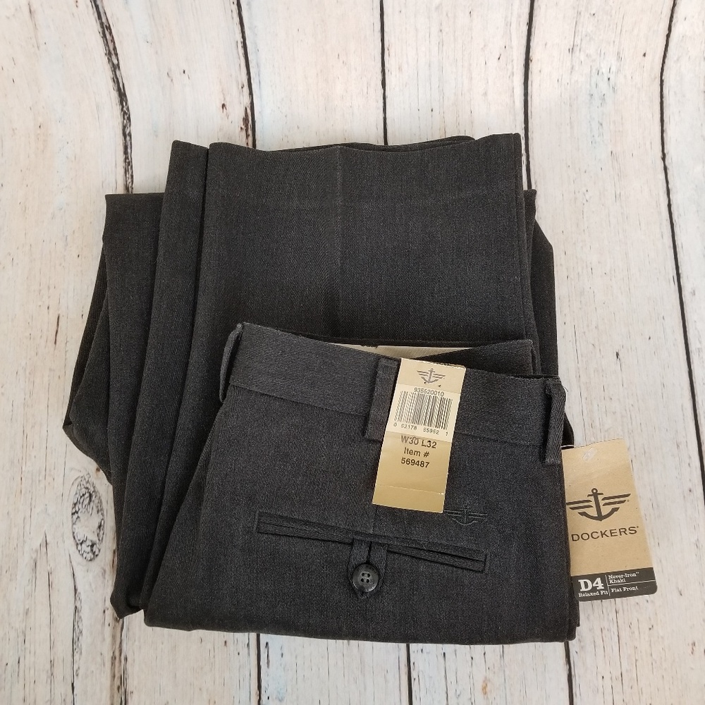 New Dockers Mens Premium Relaxed Fit Slacks 30x32